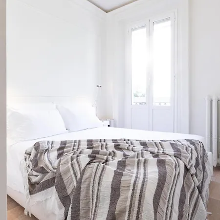 With Balcony - Collection Daire