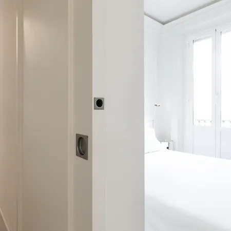 Daire With Balcony - Collection Milano